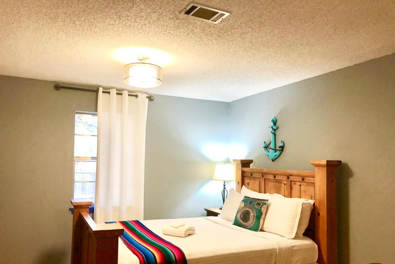 The Cove Bnb Hudson Bend Eksteriør bilde