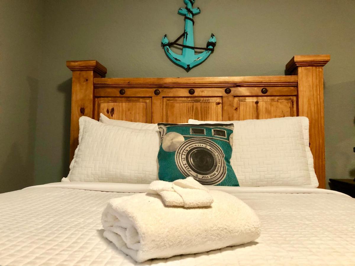 The Cove Bnb Hudson Bend Eksteriør bilde