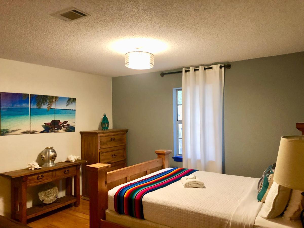 The Cove Bnb Hudson Bend Eksteriør bilde