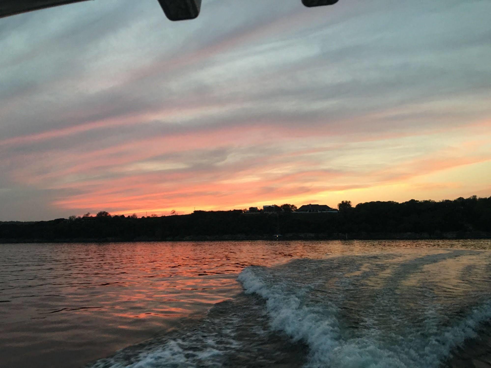 The Cove Bnb Hudson Bend Eksteriør bilde