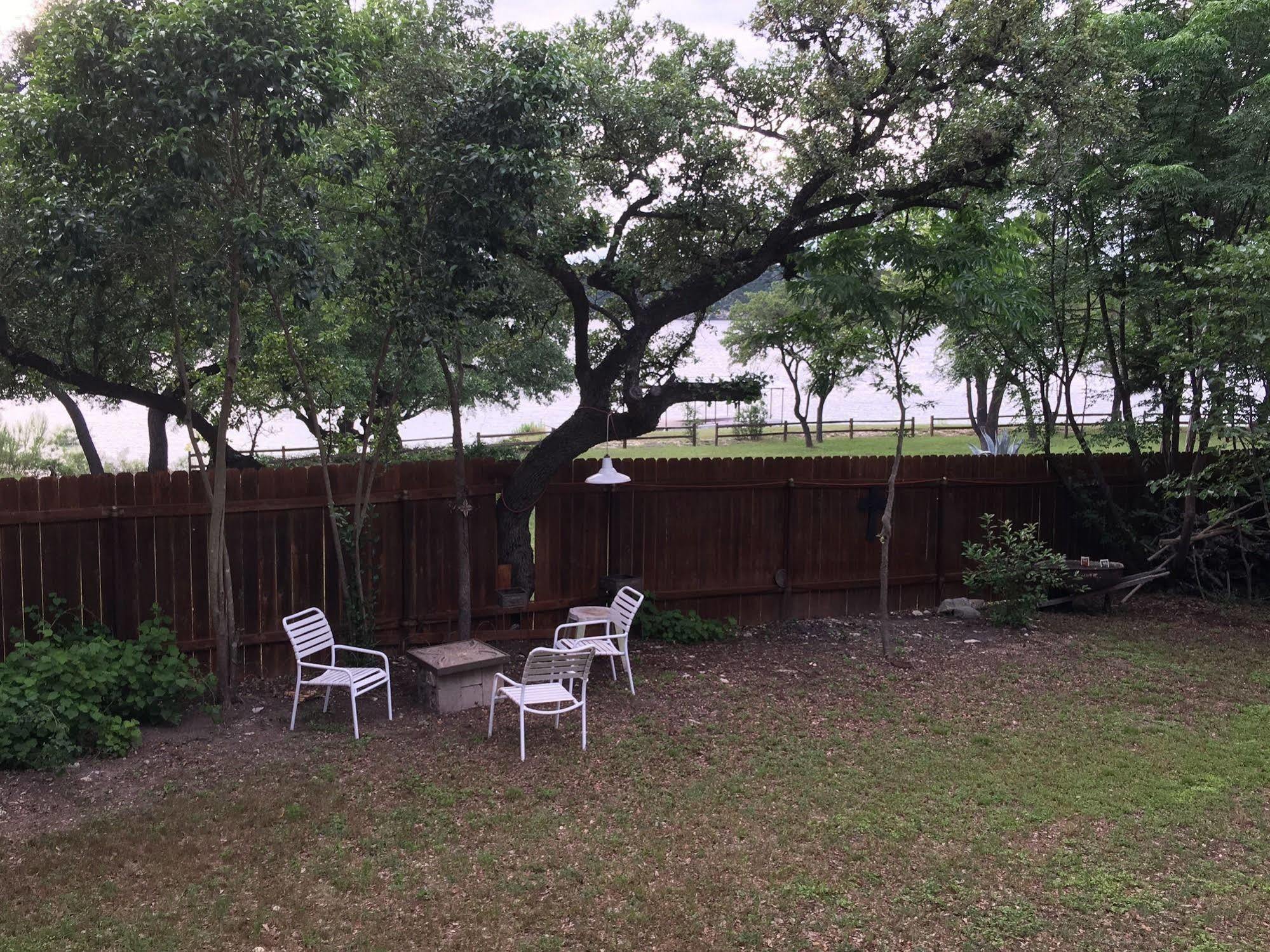 The Cove Bnb Hudson Bend Eksteriør bilde