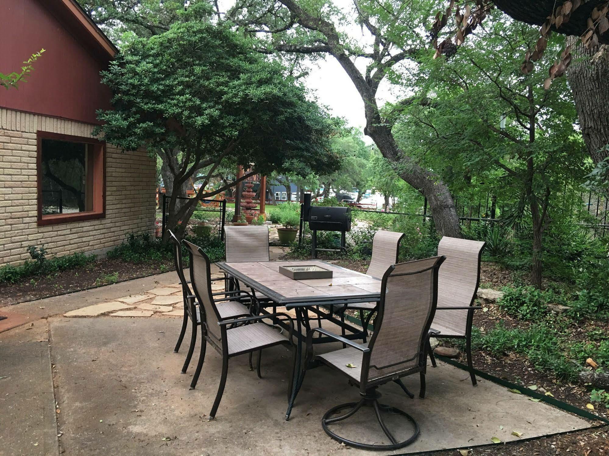 The Cove Bnb Hudson Bend Eksteriør bilde