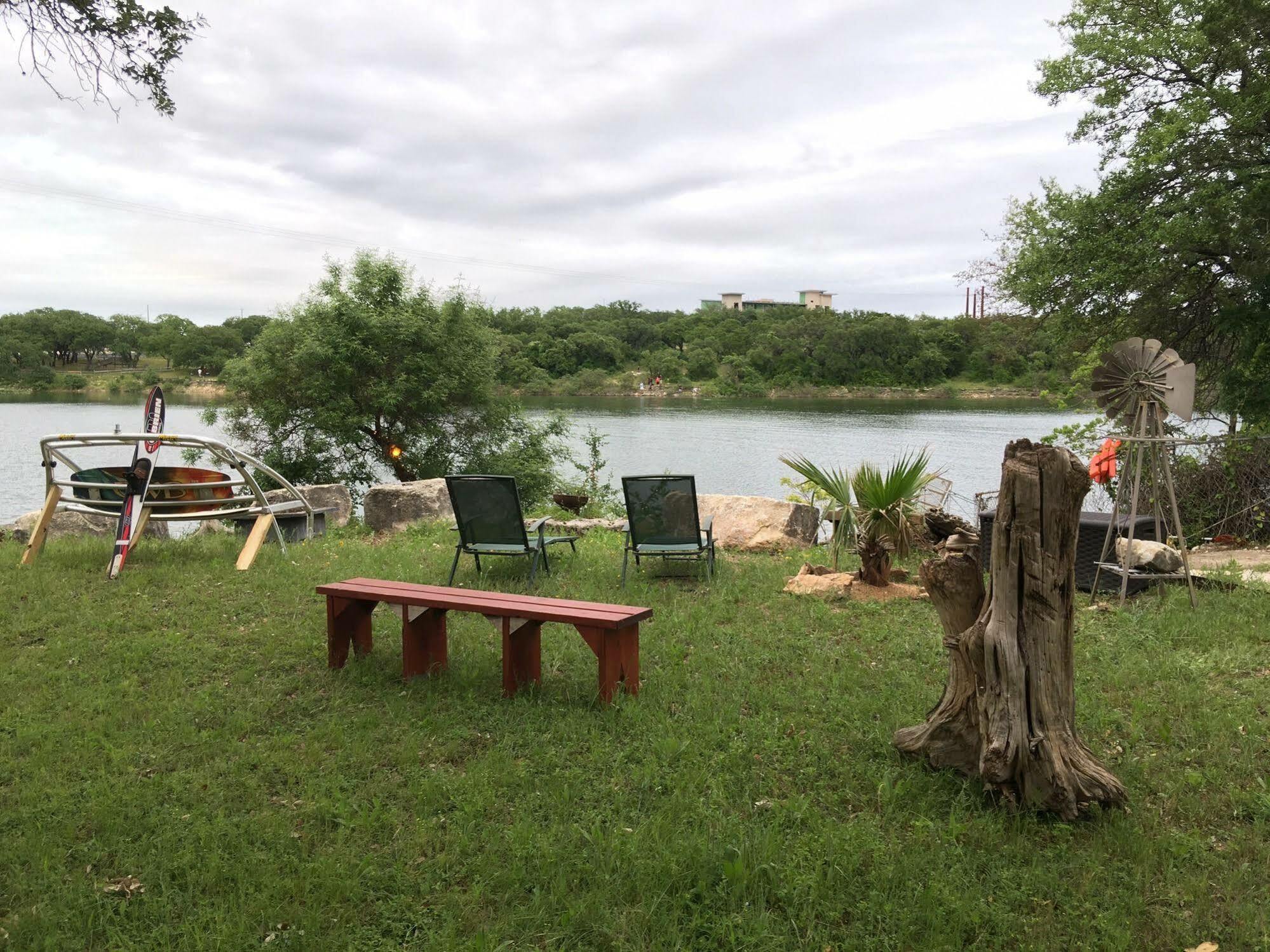 The Cove Bnb Hudson Bend Eksteriør bilde
