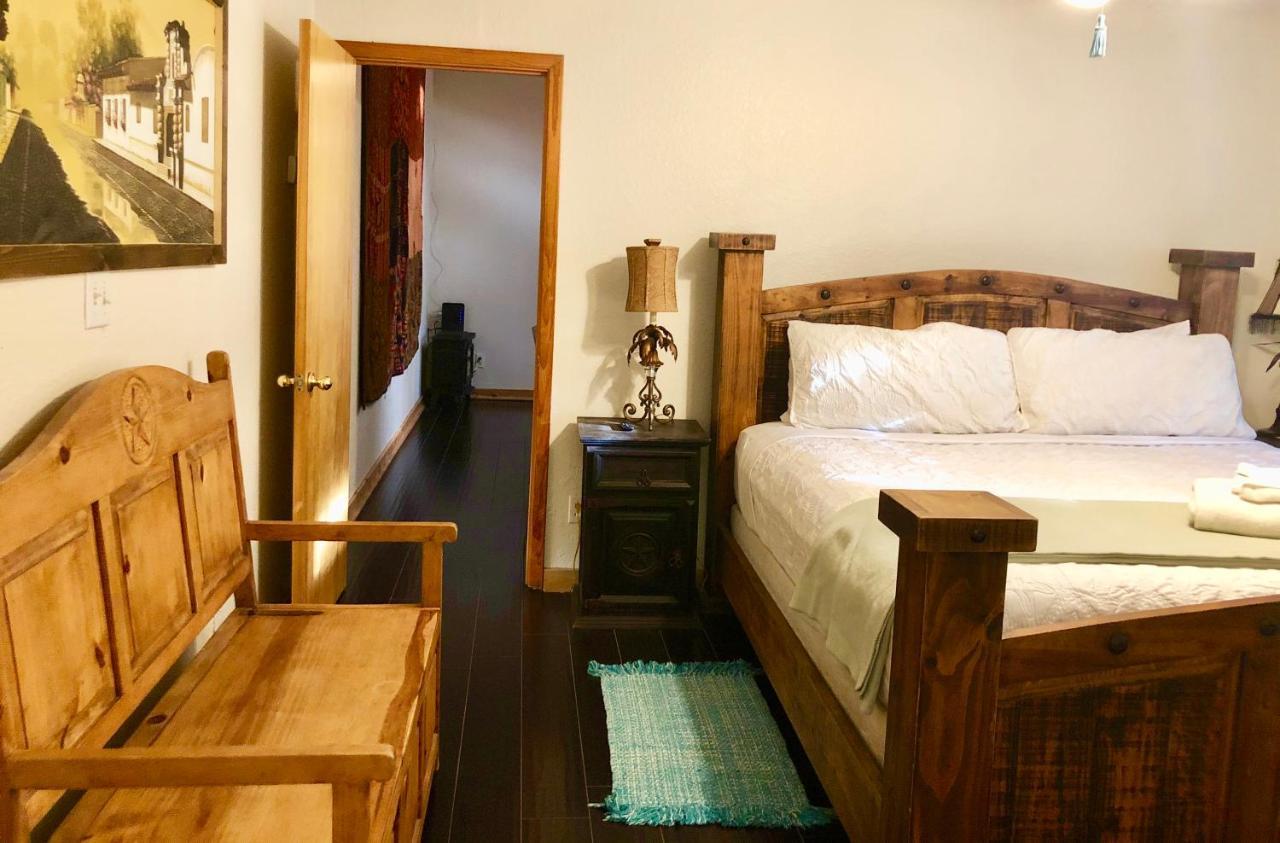 The Cove Bnb Hudson Bend Eksteriør bilde