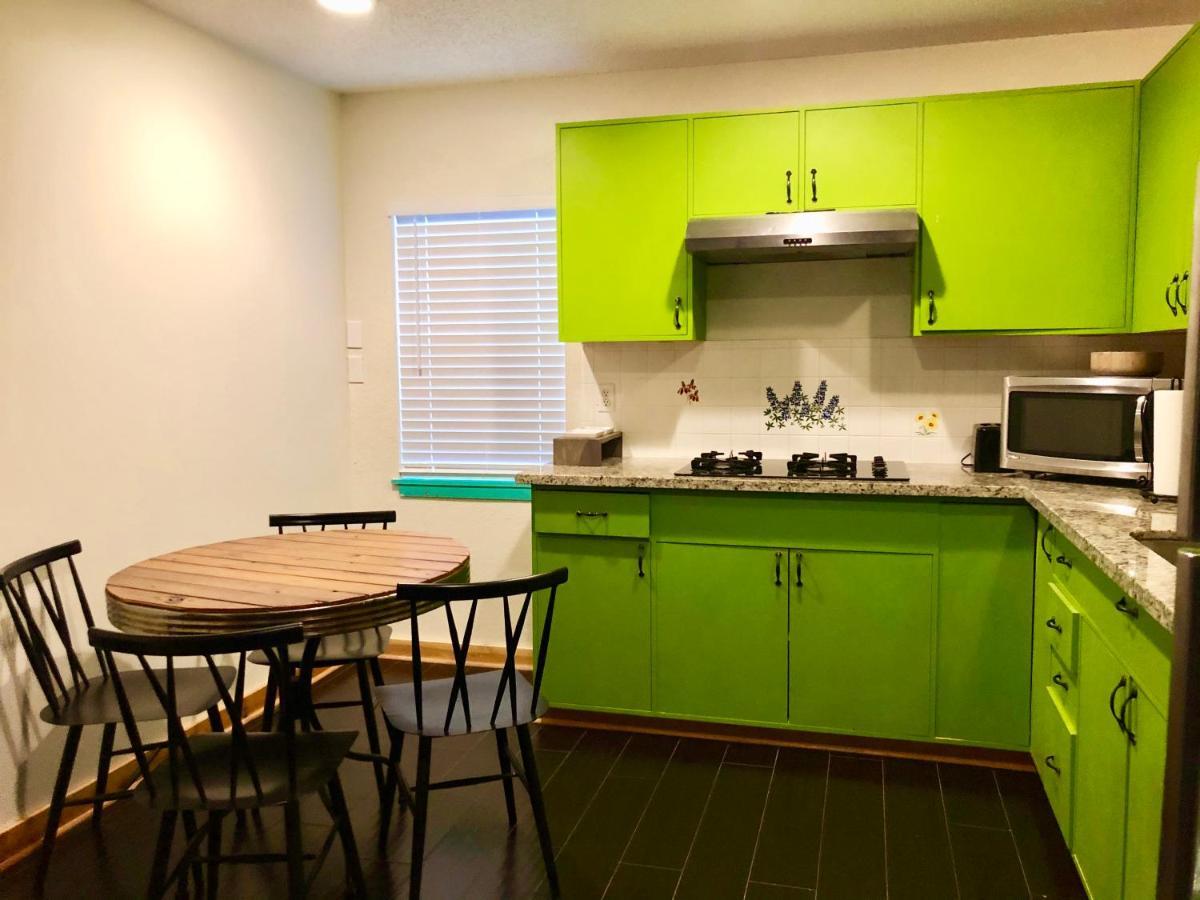 The Cove Bnb Hudson Bend Rom bilde